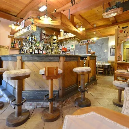 De Charme Jour Et Nuit Bed & Breakfast *
