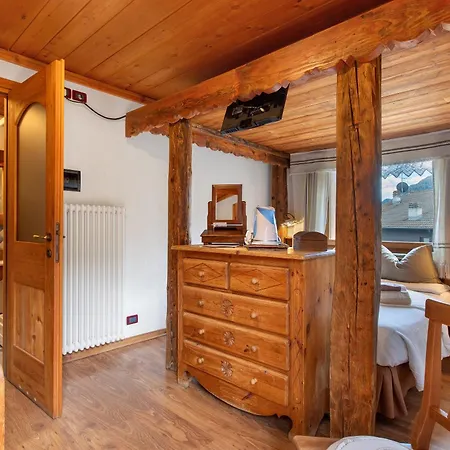 De Charme Jour Et Nuit Bed & Breakfast 4*