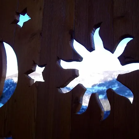 De Charme Jour Et Nuit Oda ve Kahvaltı 4*